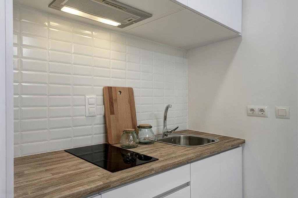 Apartamento Qh San Juan De Dios Granada Exterior foto